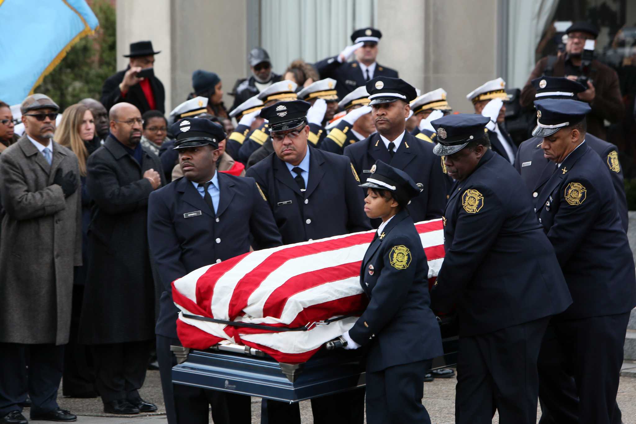 philadelphia news firefighter