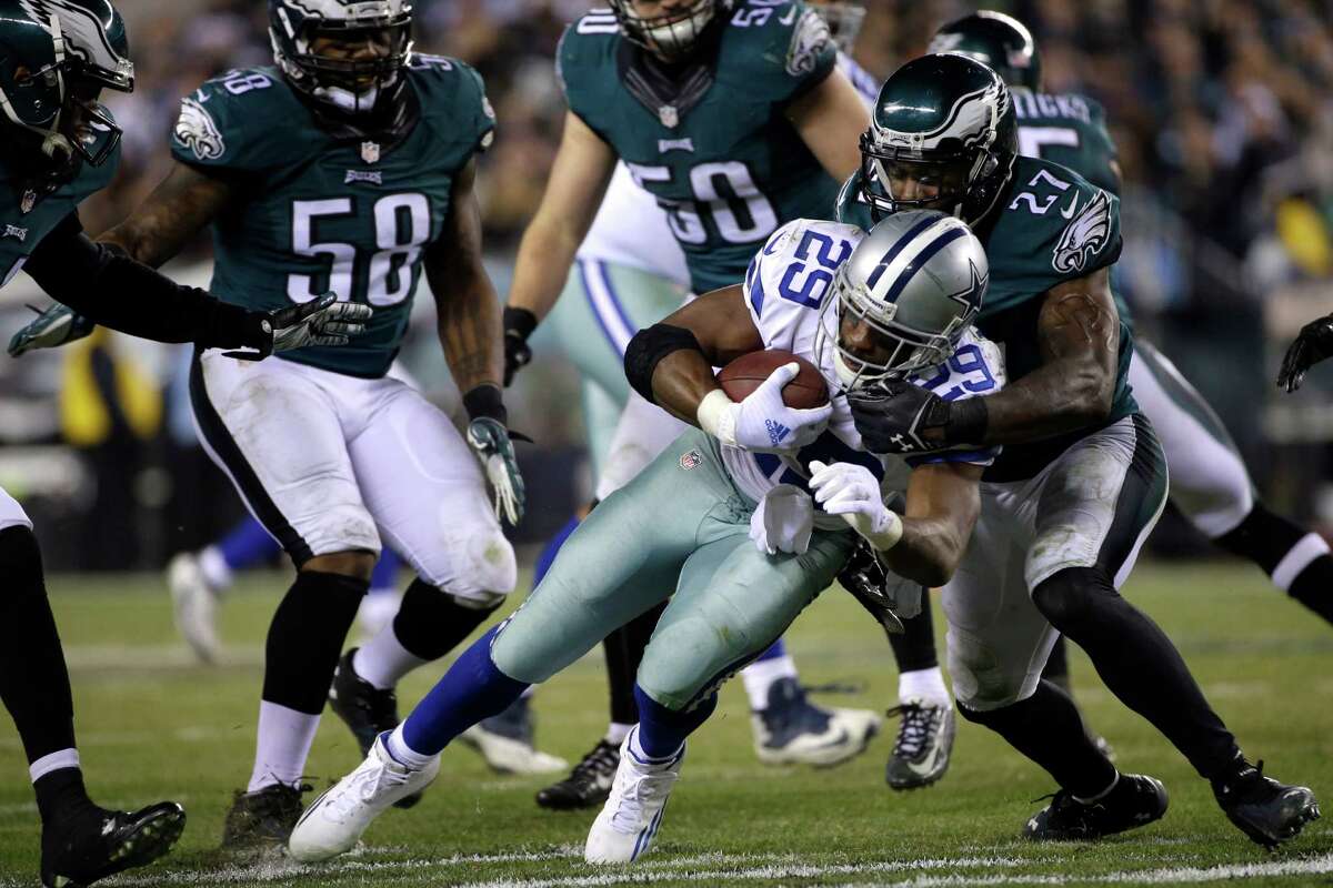 Dallas Cowboys’ DeMarco Murray rushes during the second half against the Philadelphia Eagles.