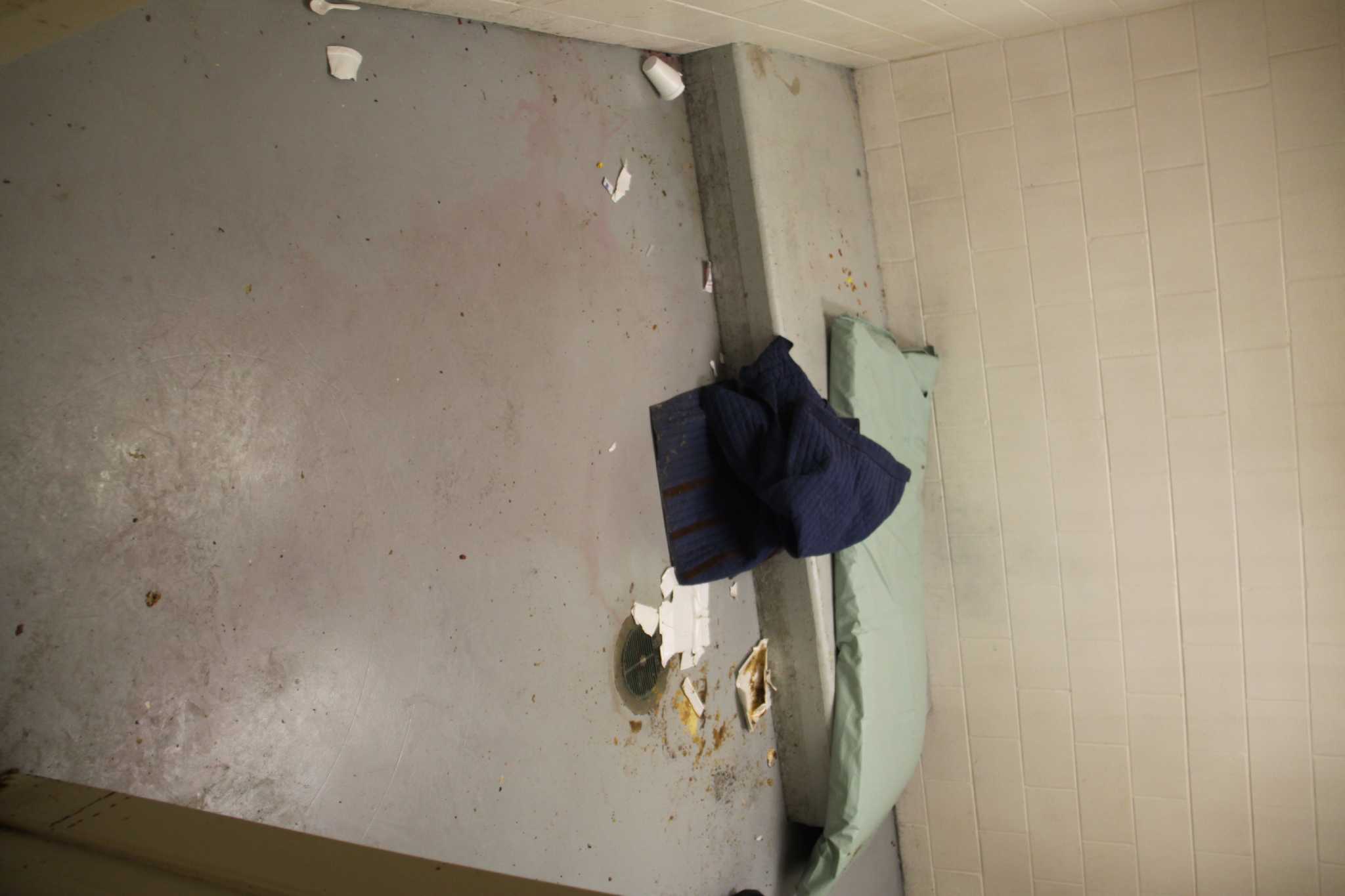 Orange jail passes inspection where inmate died