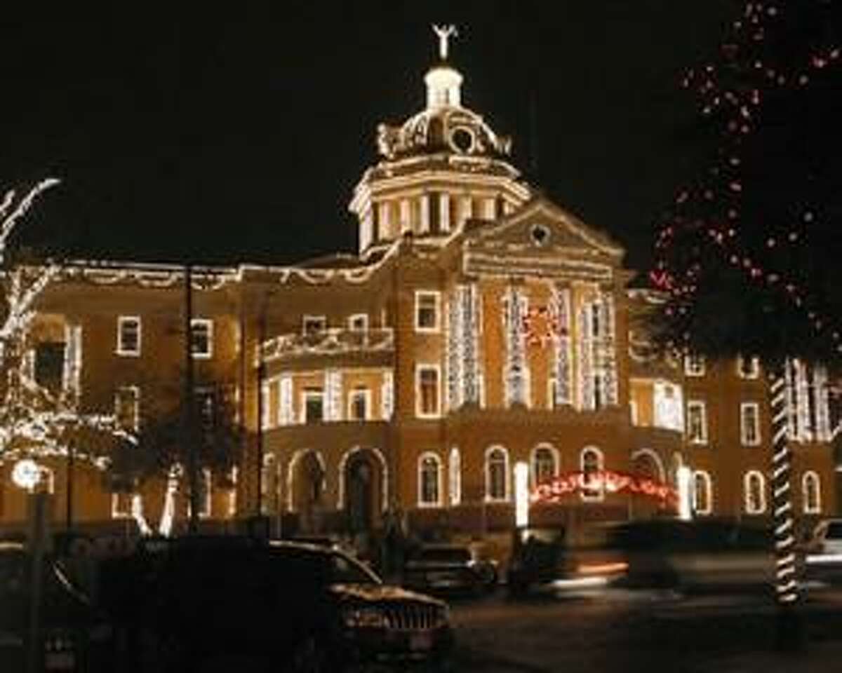 Texas courthouse holiday lights