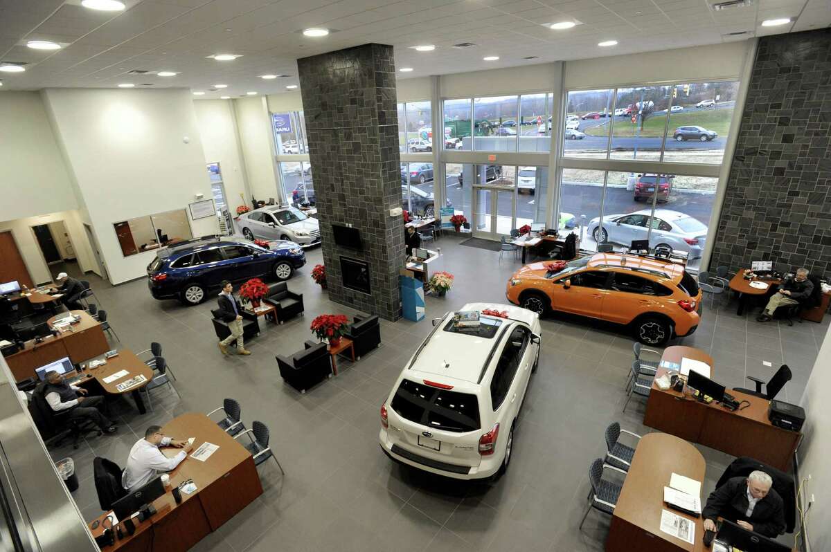 Colonial Subaru unveils new Danbury location