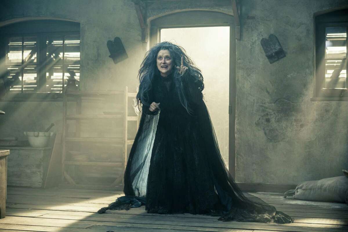 Meryl Streep has a strong, pinging voice as the witch in the fairytale musical mashup “Into the Woods.”