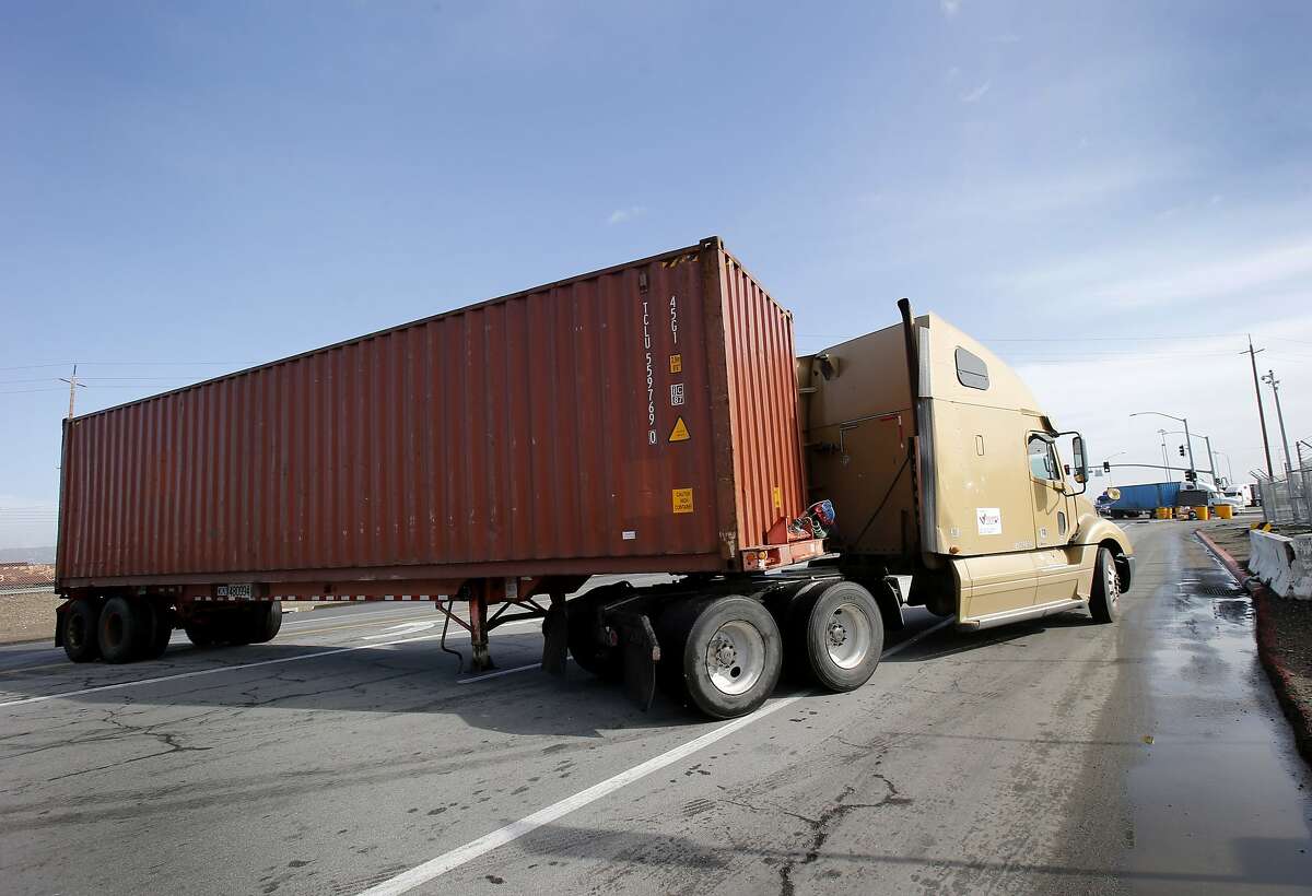 Container Lorry Driver Port of Oakland delays: 'Absolute madness’ threatens business