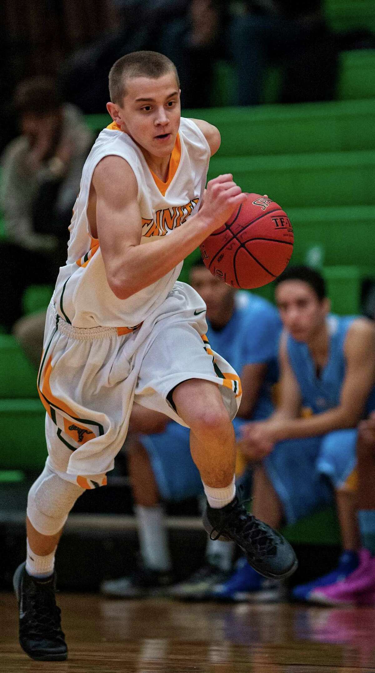 trinity-catholic-boys-hoop-tops-kolbe-cathedral
