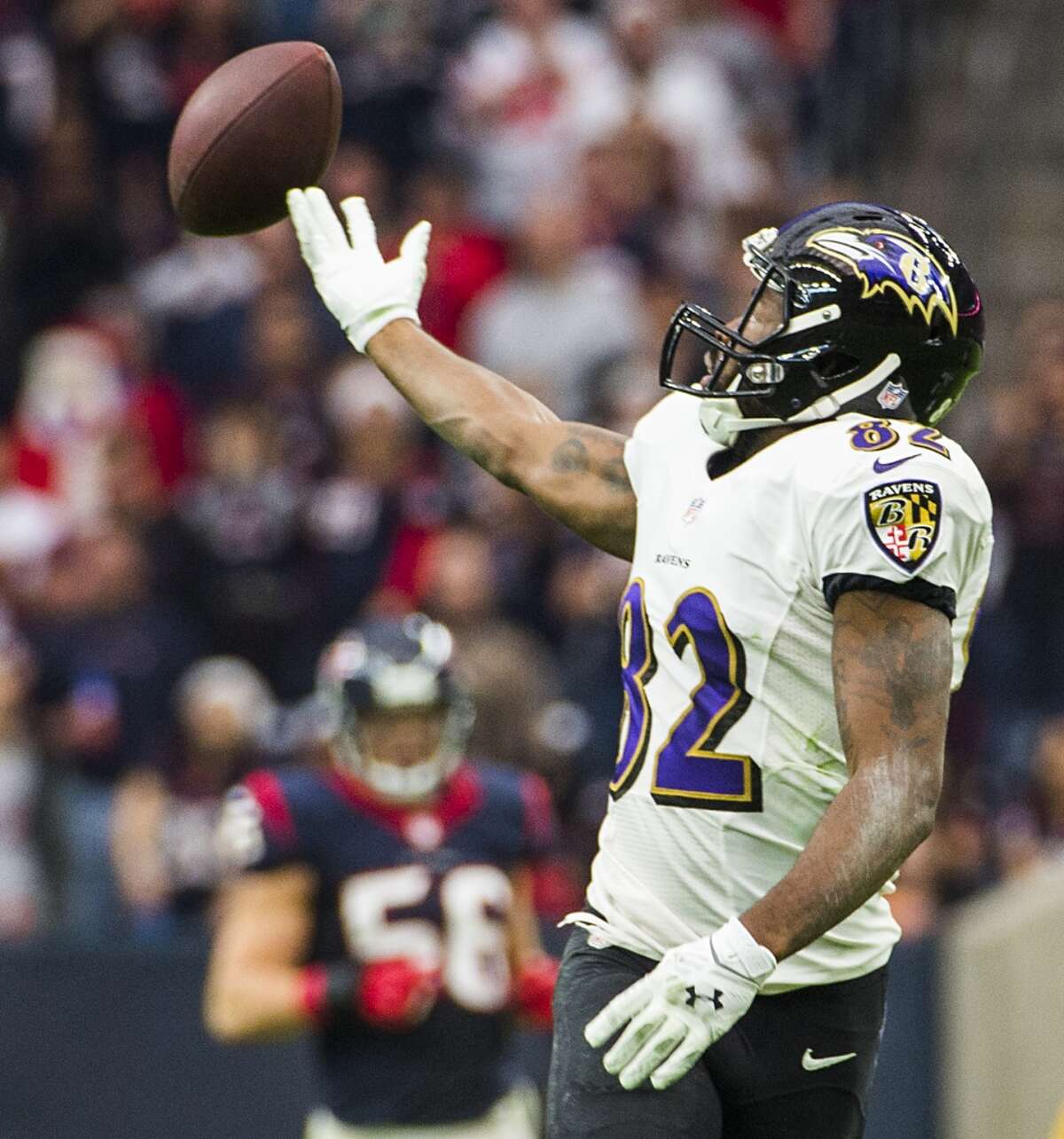 Receiver Torrey Smith signs 5-year contract with 49ers