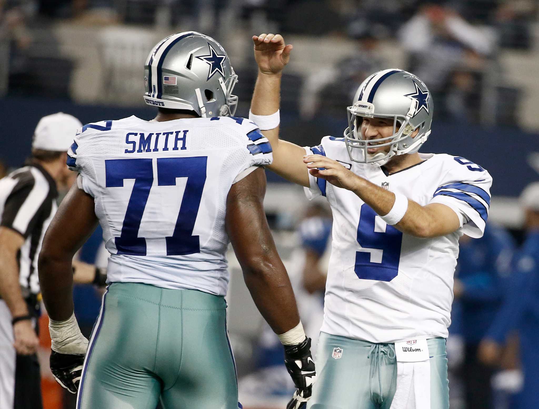 Tony Romo tosses TD pass, Cowboys lose 27-13 to Eagles