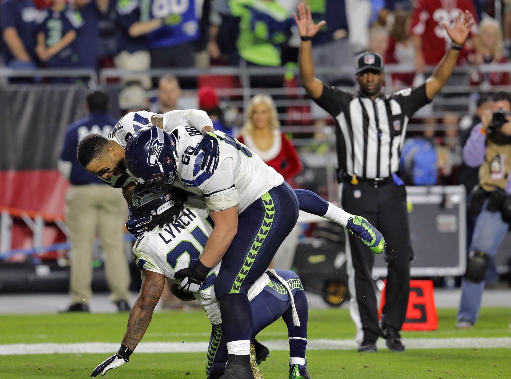 Seahawks running back Marshawn Lynch could face $100,000 fine for wearing  Beast Mode hat at Super Bowl Media Day – New York Daily News