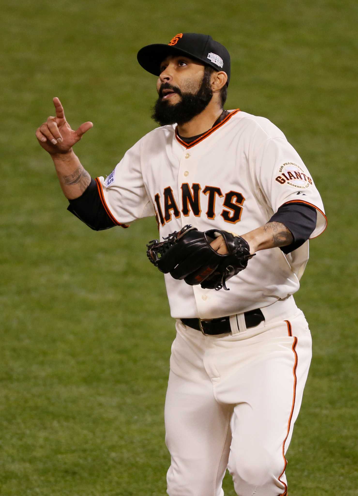 Giants notes: A setback for Sergio Romo, a trio of birthdays, plus