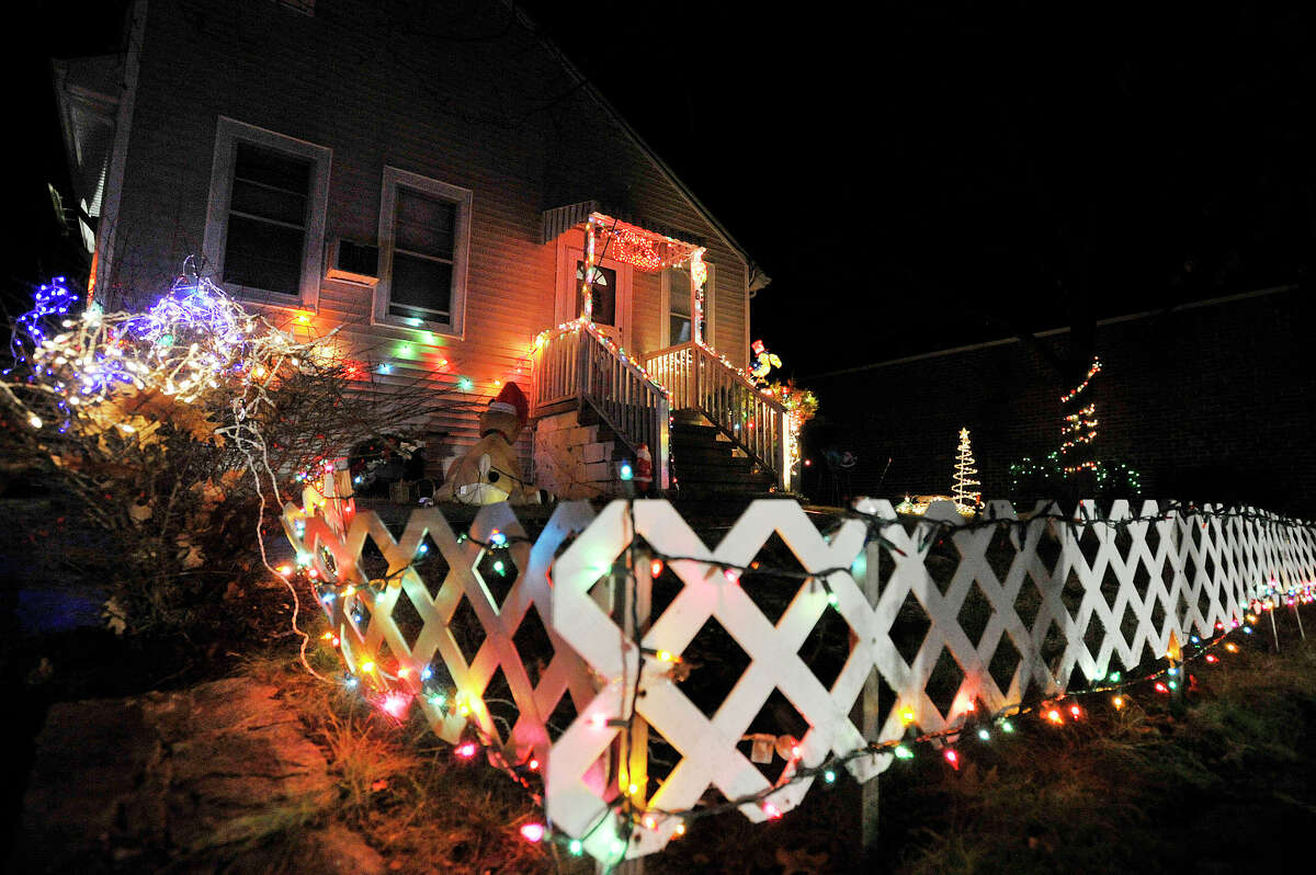 Stamford gets festive with holiday lights