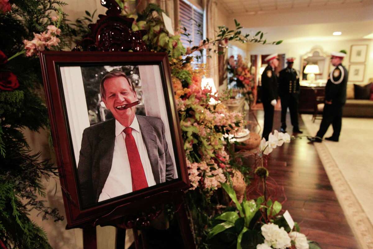 Mourners recall former Mayor Lanier's intellect, political might