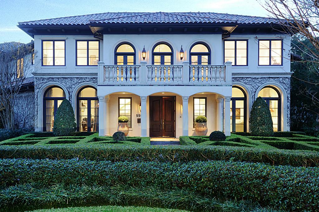 Look inside this stunning Tanglewood home