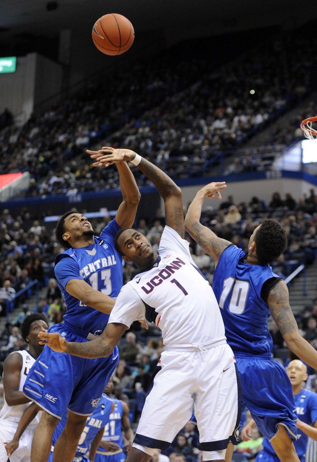 Game Report: UConn 81, Central Connecticut 48