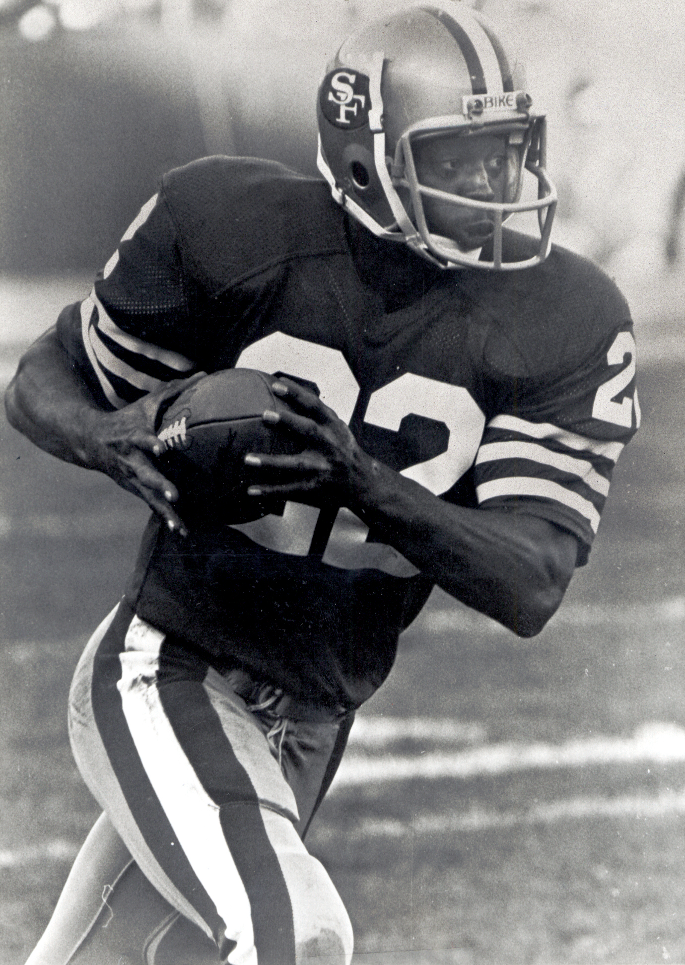 Former San Francisco 49ers safety Dwight Hicks roams the boards at