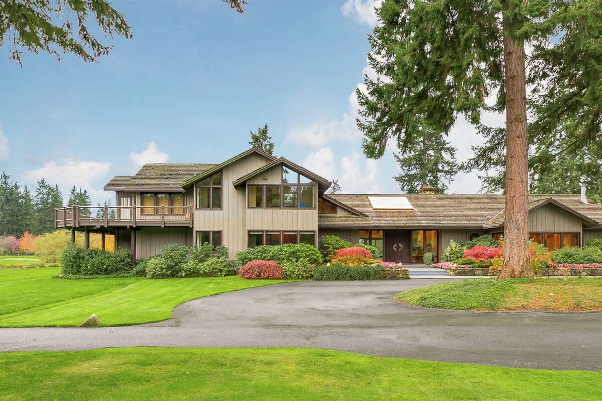 Vashon Island's Misty Isle Farms, once owned by big GOP donor and Chairman/CEO of Services Group of America, is up for sale at $43 million.The property includes a "landscaped art sanctuary," three-acre man-made lake, six "artisan" bridges, a private arboretum, equestrian stables and an indoor horse arena, a private airplane landing strip and helipad (you know, for your daily commute) and a driving range. It also features eight miles of hiking and horseback riding trails.The main residence alone is 6,500 square feet on the 525-acre property.