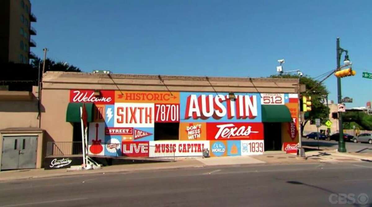 Bikinis, TX - Texas breastaurant town offers ultimate and 