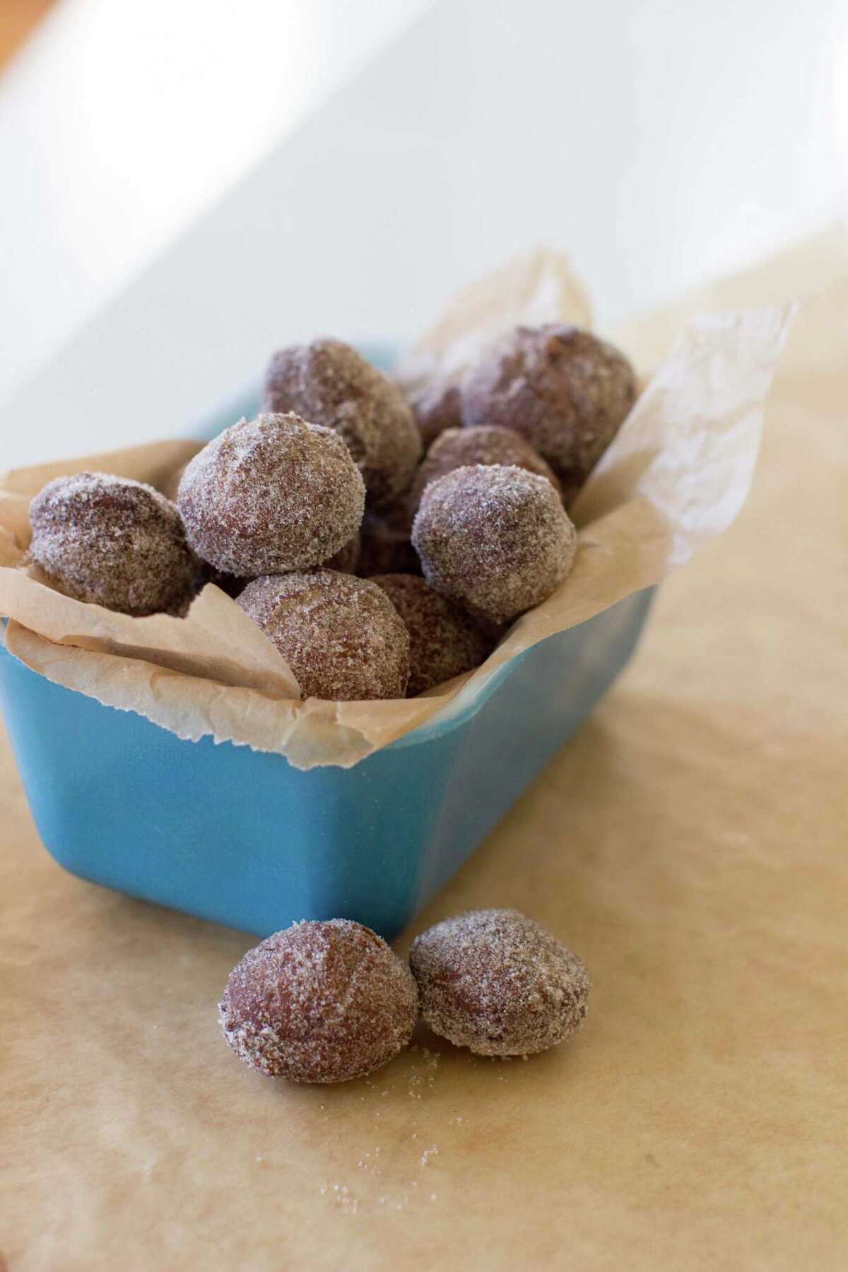 Mastering deepfrying to get perfect doughnuts