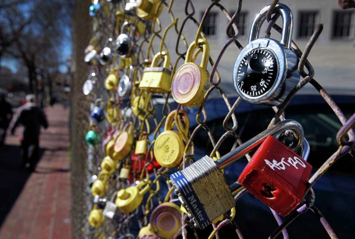 Tower design at Market and Van Ness dramatic but down to earth
