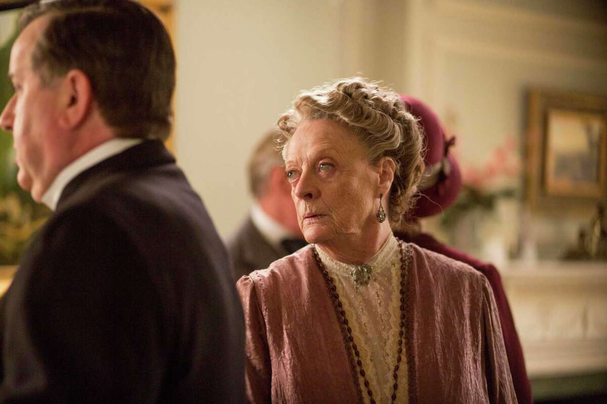 Maggie Smith Films Et Programmes Tv Mercy! Bobbed hair, birth control hit 'Downton'