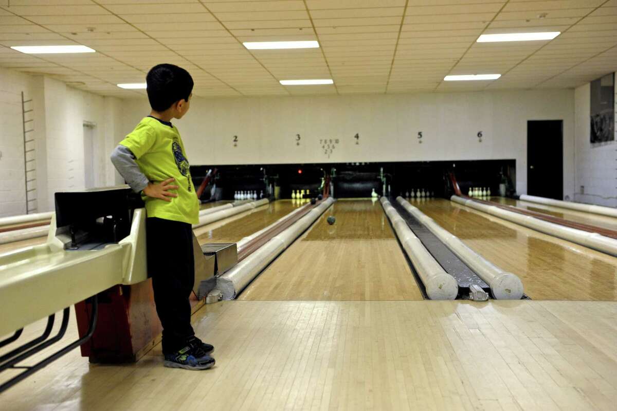 Danbury Duckpin Lanes Still Bowling Strikes