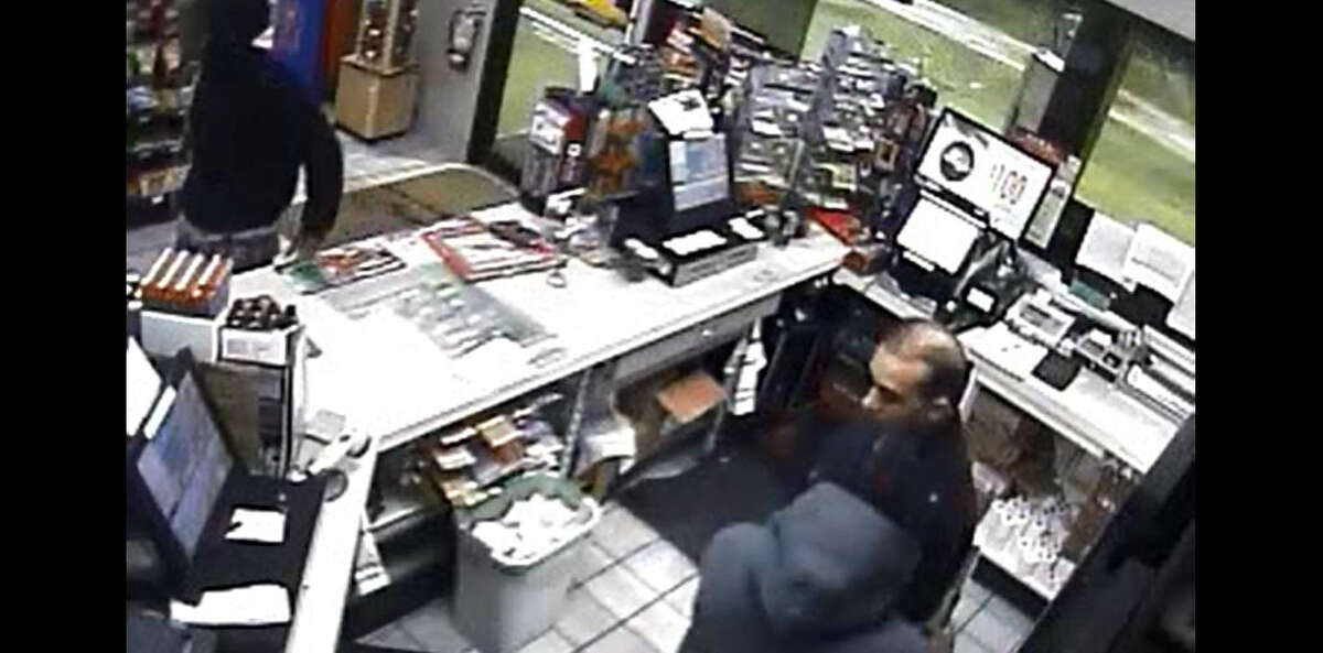 Sugar Land gas station robbers on the run