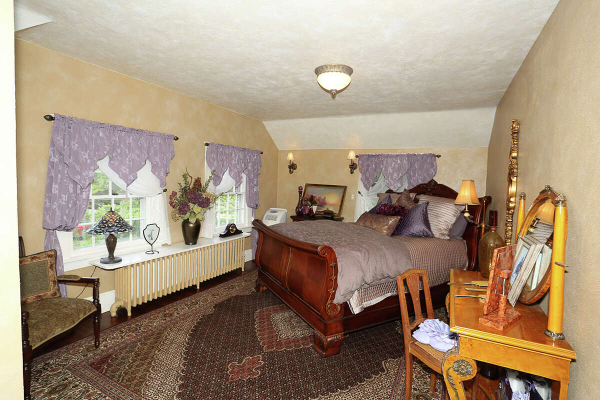 Bonus House of the Week Equestrian estate in New Scotland