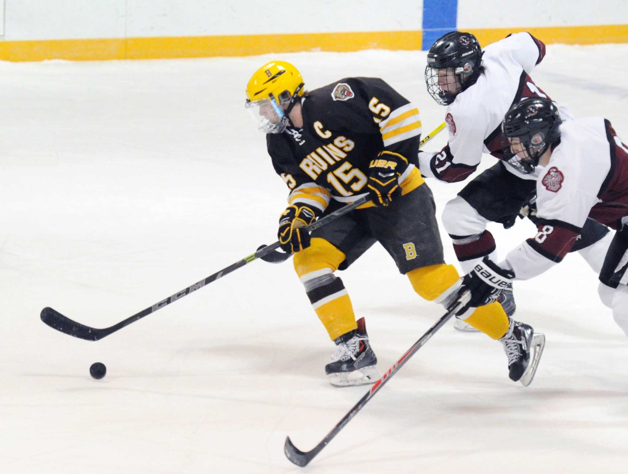 Brunswick hockey team beats top-ranked Loomis Chaffee on LeSueur's goal