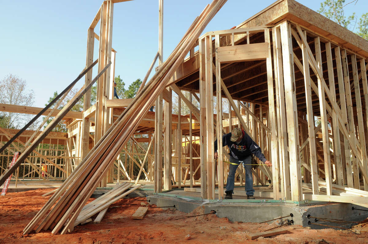 Sales slip, but area dominates in masterplanned communities