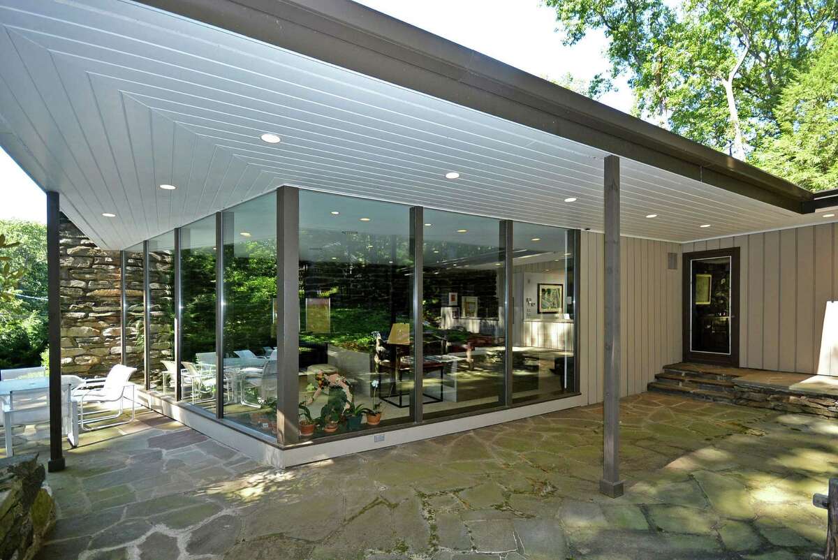 On the market: Wright inspiration for Mid-Century Modern