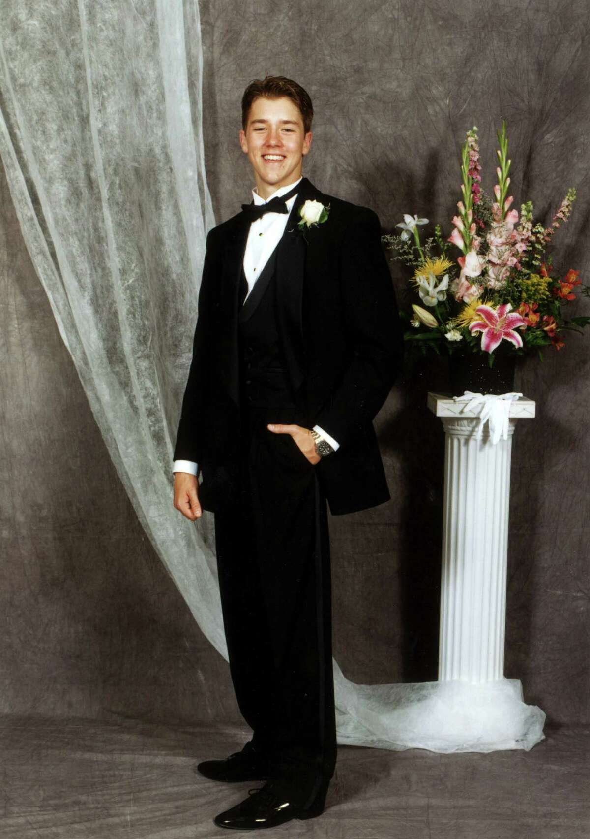 Young. Rich. Handsome. And deadly.