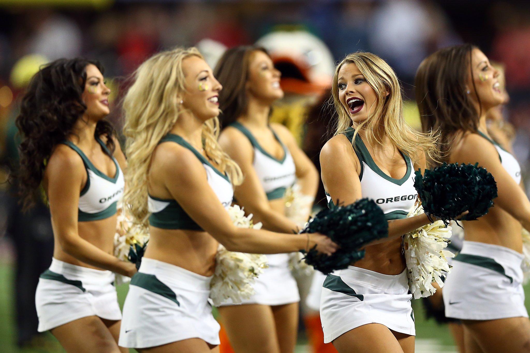 NFL cheerleaders in 2015 season