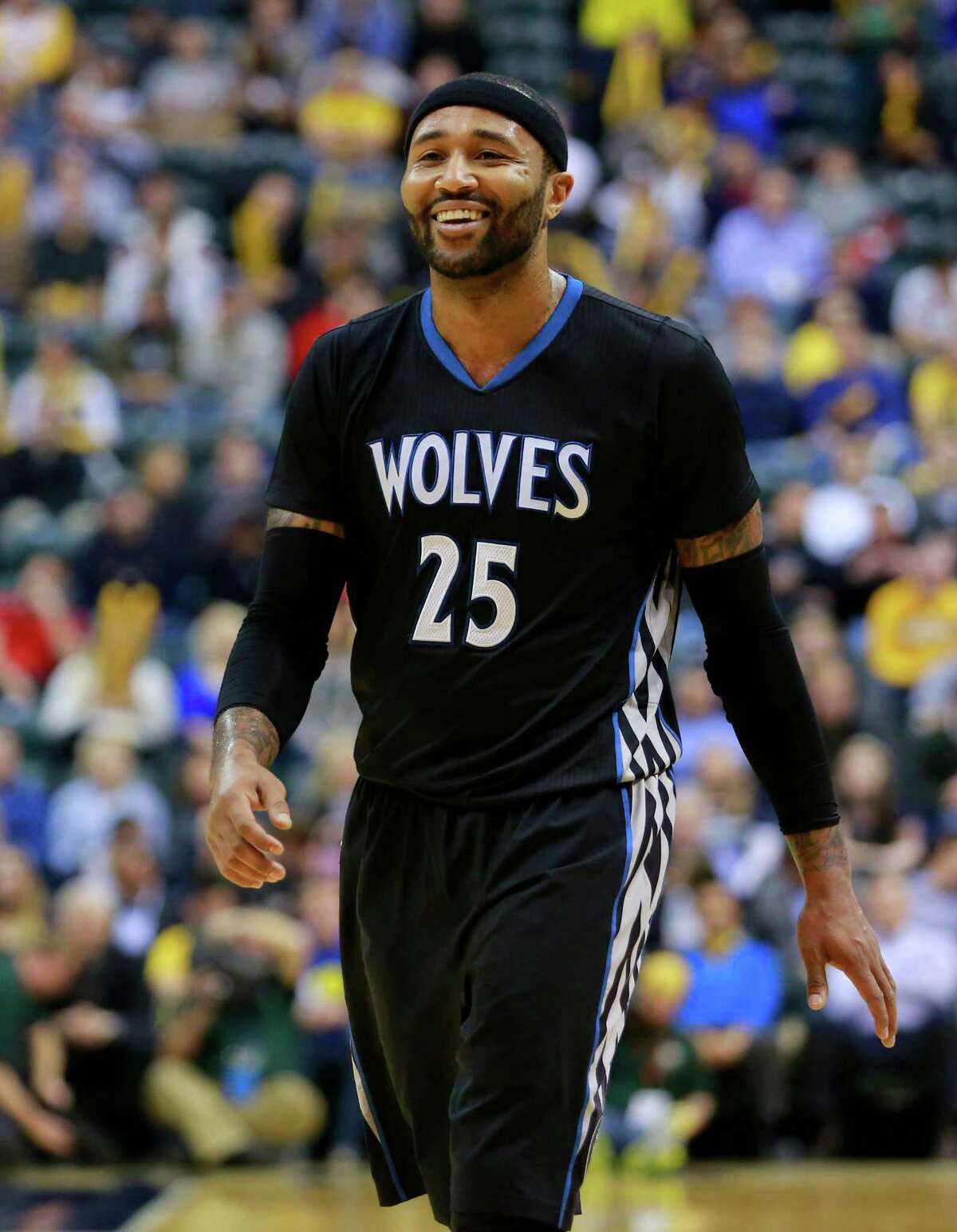 NBA Wolves win with whitehot Williams' 52