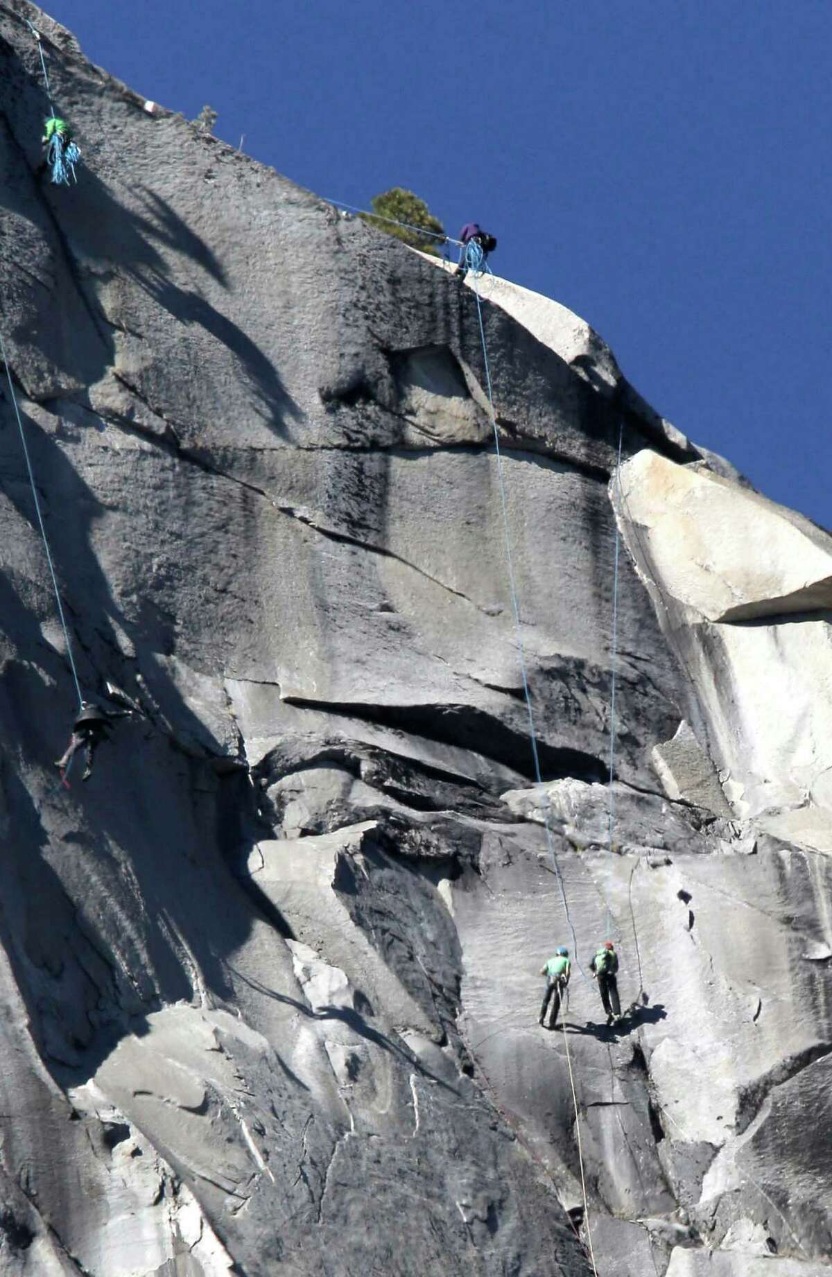 Yosemite Free Climbers Top All Records With El Capitan Ascent 