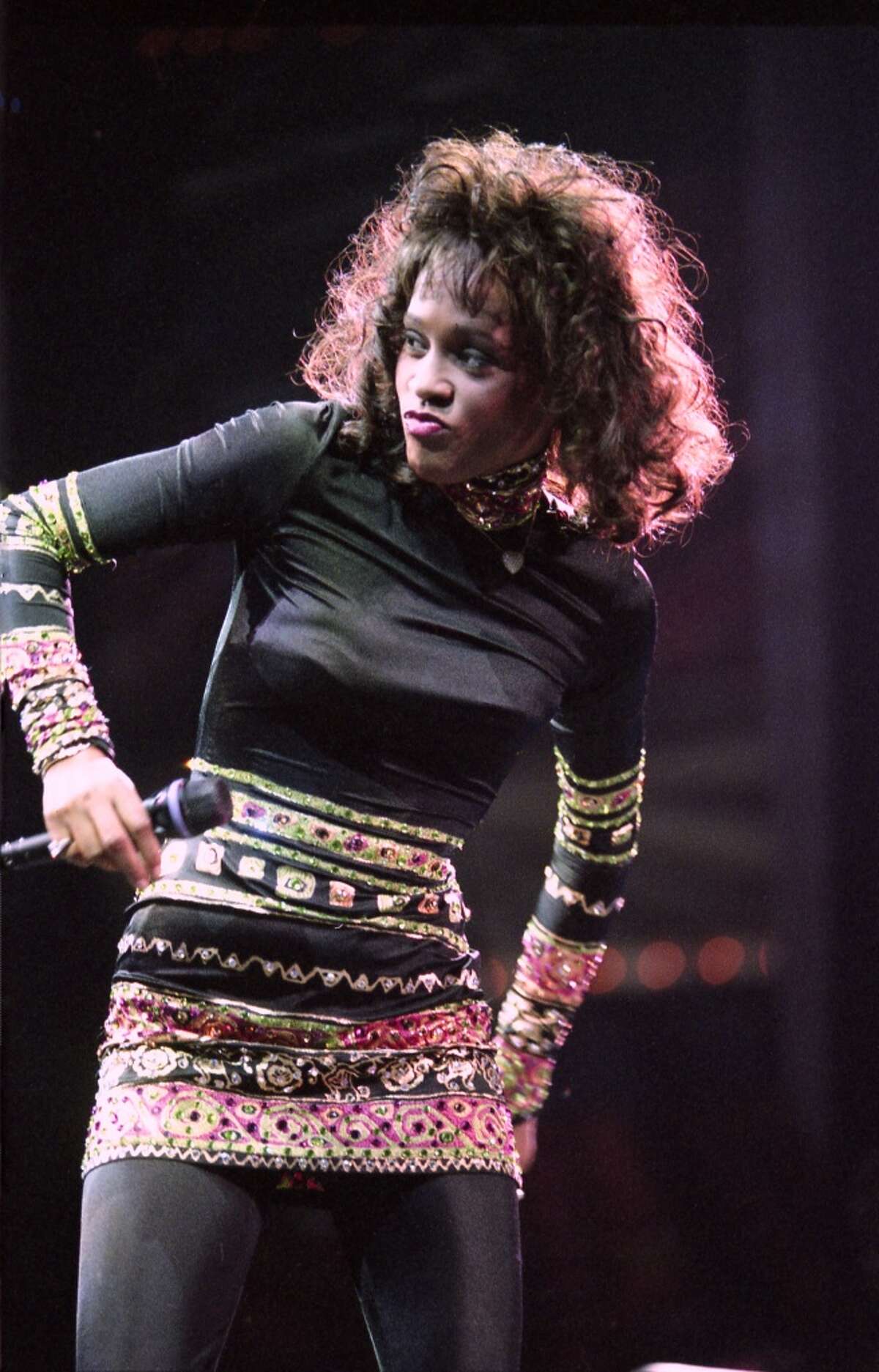 Whitney Houston Brought Her Bodyguard Tour To The Summit 23 Years