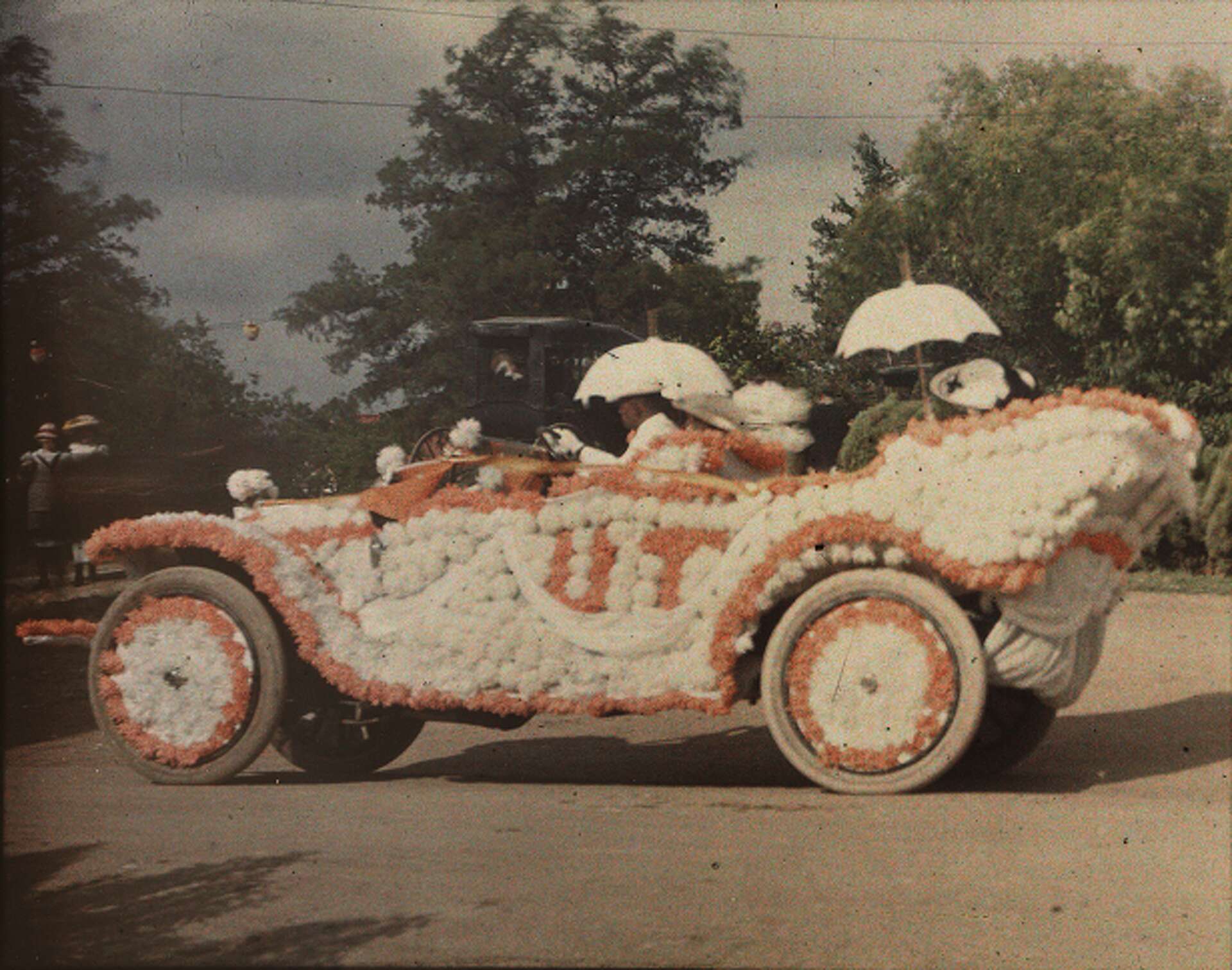 100-year-old photos show the University of Texas at Austin before the ...