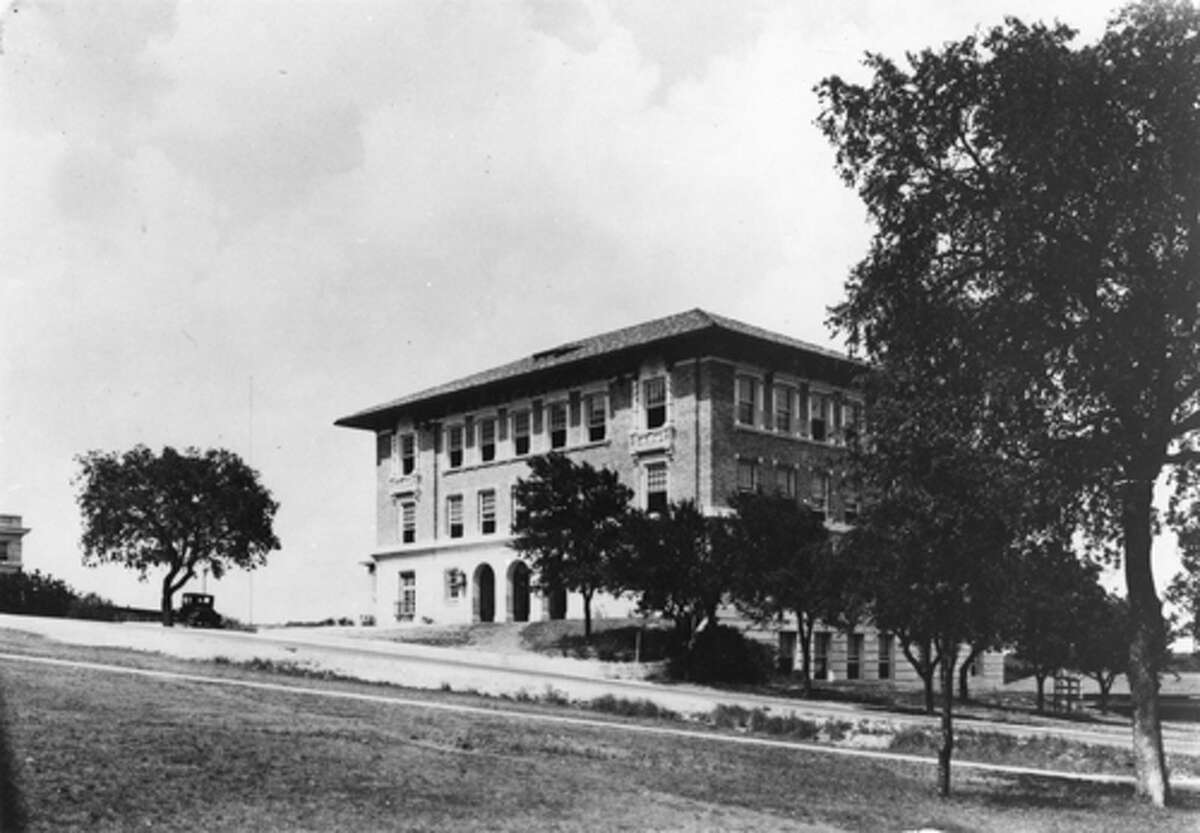 100-year-old Photos Show The University Of Texas At Austin Before The ...