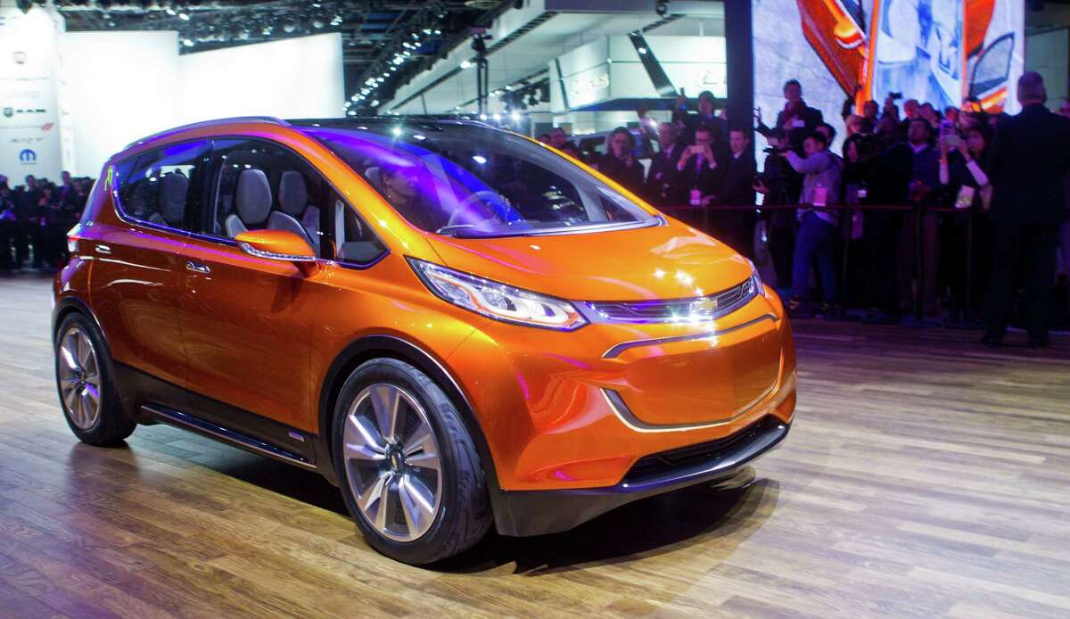 Chevrolet Bolt EV : The Bolt concept, an electric car with a 200-mile range, could go on sale by 2017.