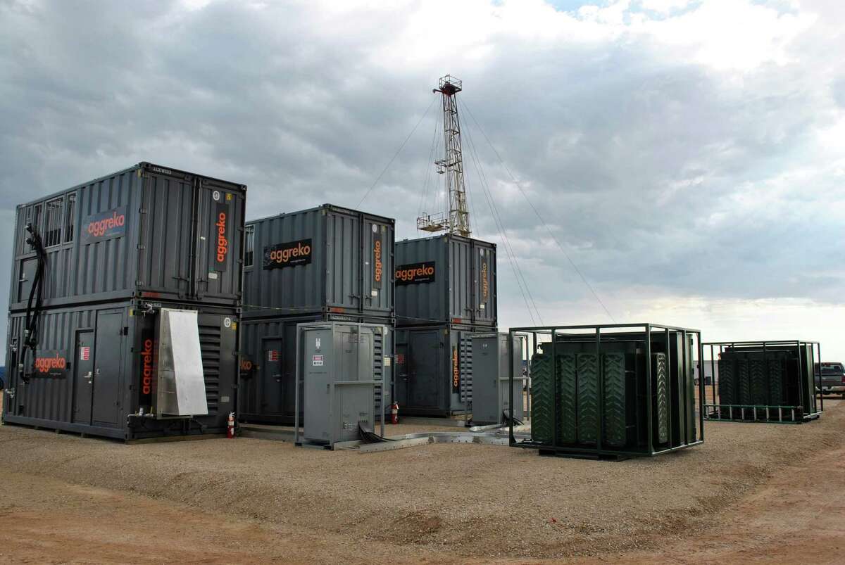 The temporary-power company Aggreko has been working with an Eagle Ford Shale producer to capture gas that would otherwise be flared and use it to create electricity. Here are Aggreko power generators operating on stranded gas in South Texas.