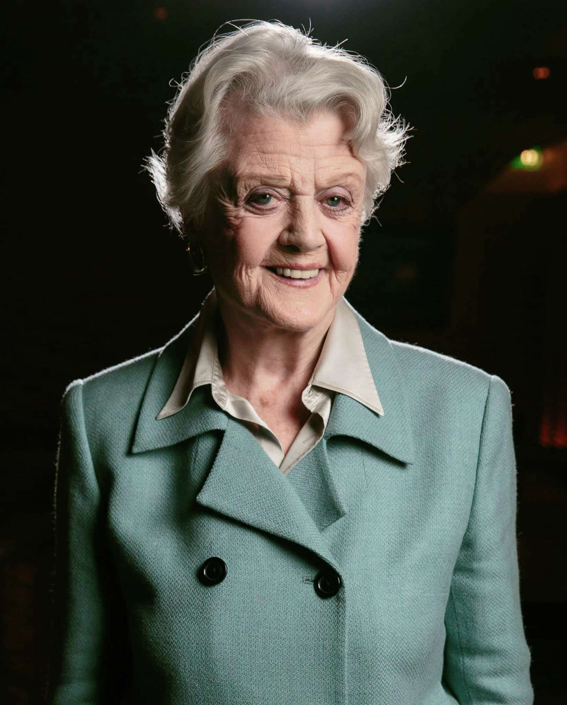 Angela Lansbury says 'Blithe Spirit’ will be final tour