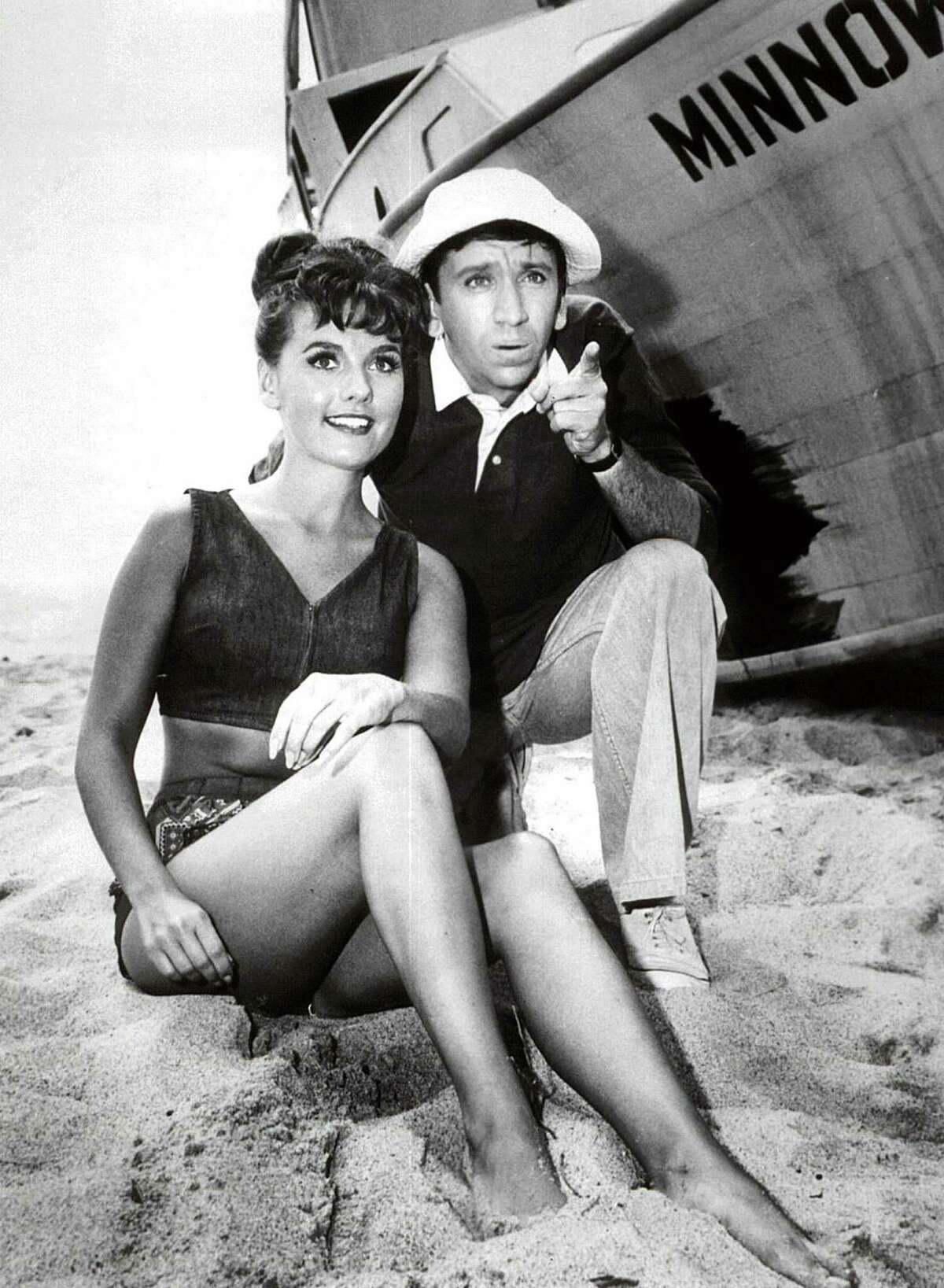 Mary Ann And Ginger Are The Only Surviving Gilligans Island Cast Members 