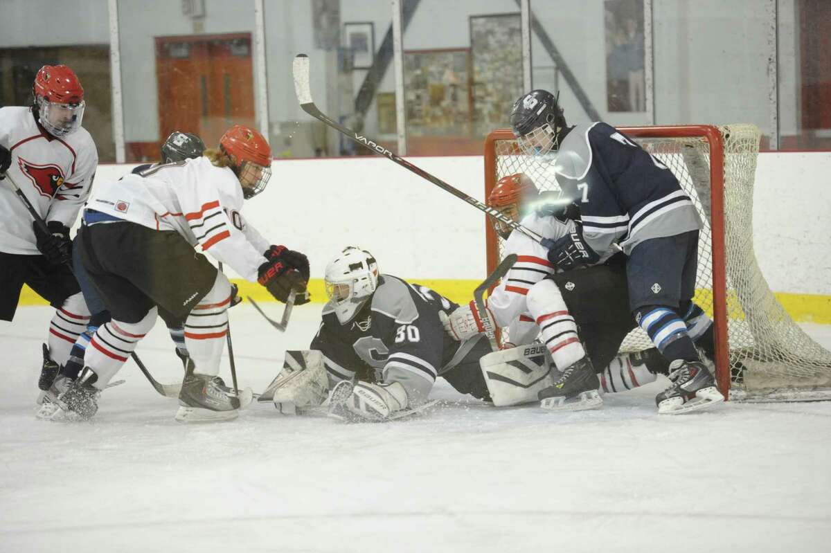 Strong finish propels Greenwich hockey team past StaplesWestonShelton