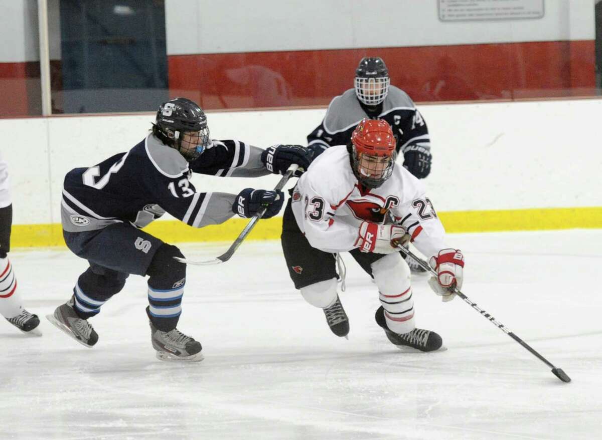 Strong finish propels Greenwich hockey team past Staples-Weston-Shelton