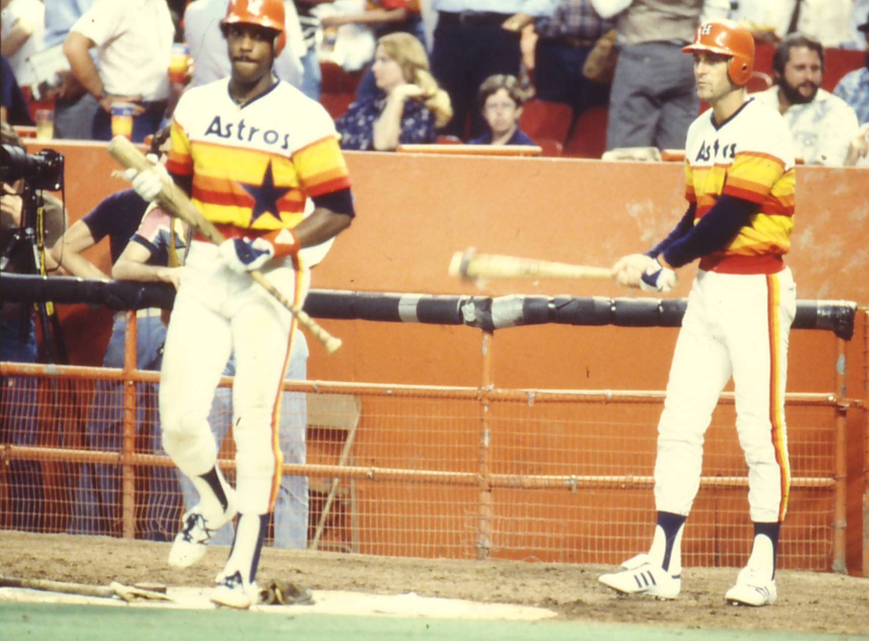 Astros to wear special Father's Day uniforms