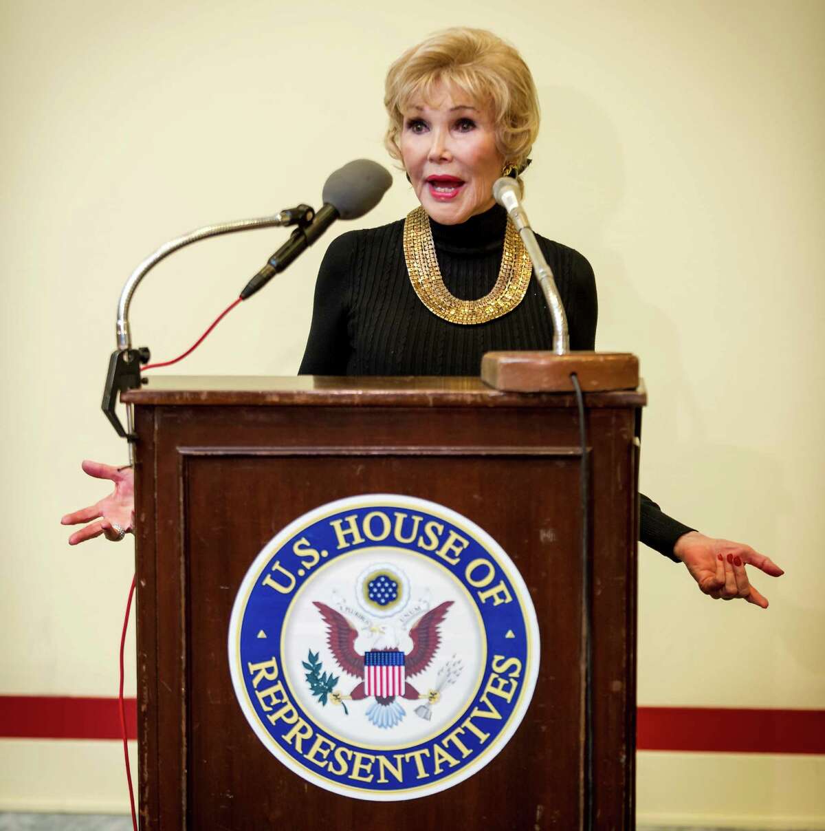 Socialite Joanne Herring may get a Congressional Gold Medal