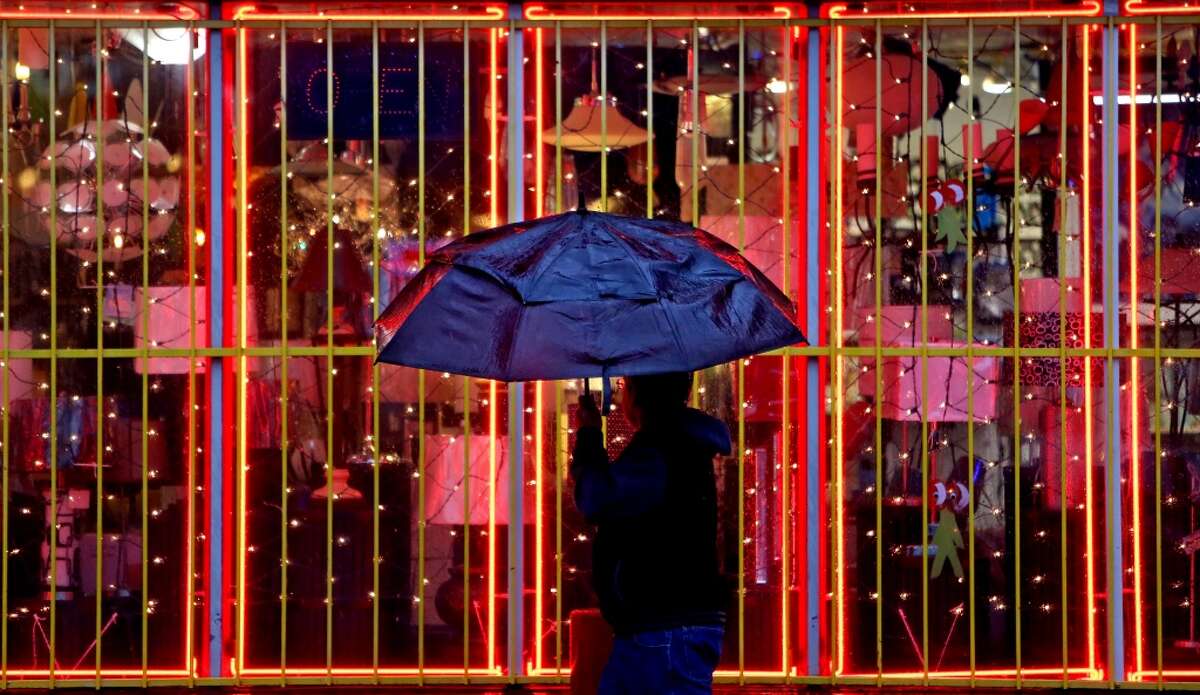 PostNew Year ice storm cripples large chunks of Texas