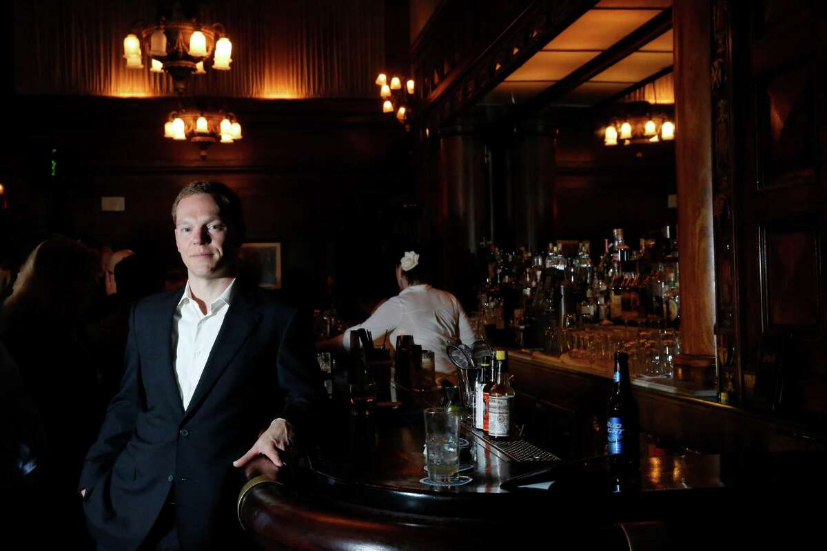 Dennis Leary Everyman chef with an Interceptor