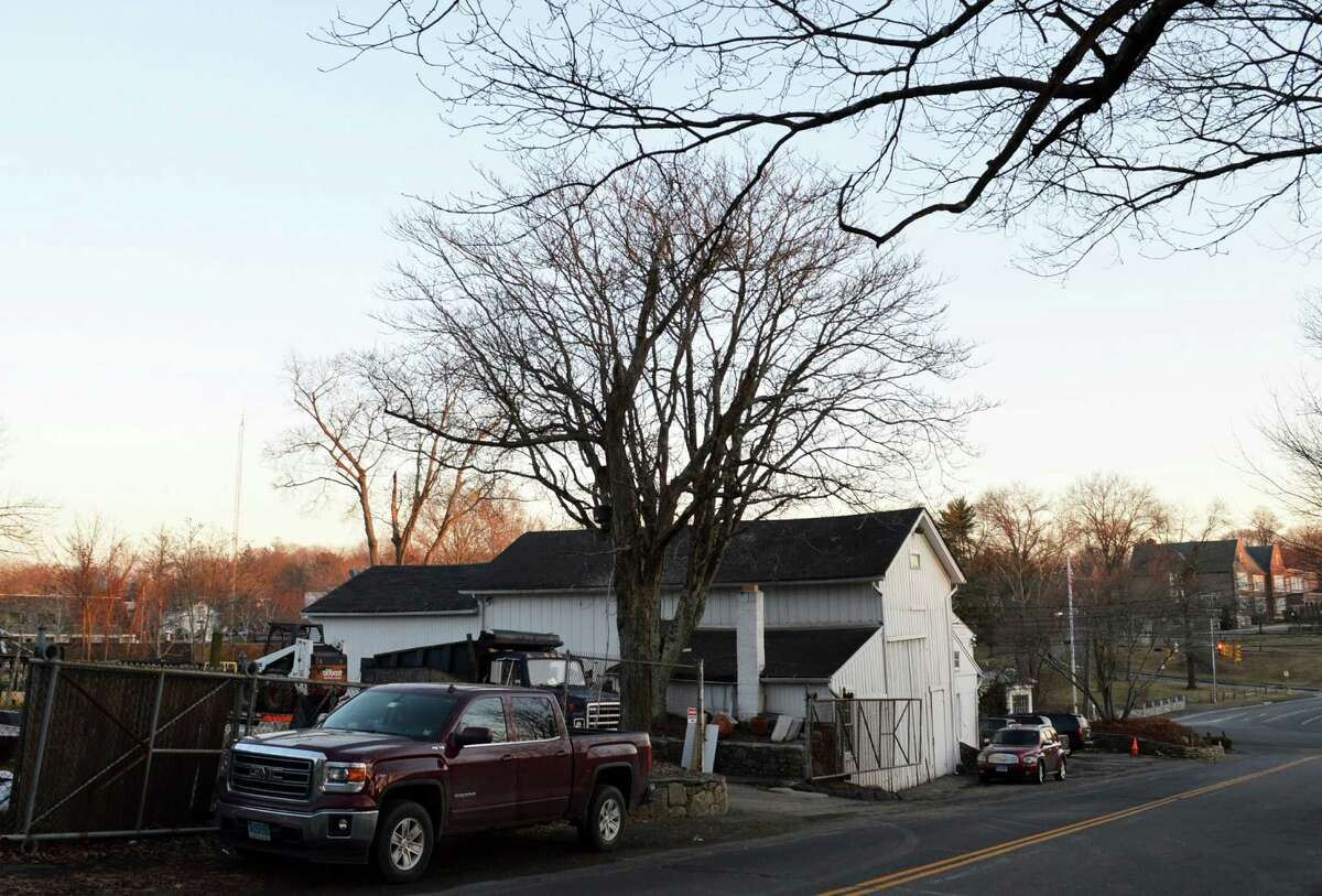 Revised plan to develop Geiger's site wins support at P&Z hearing