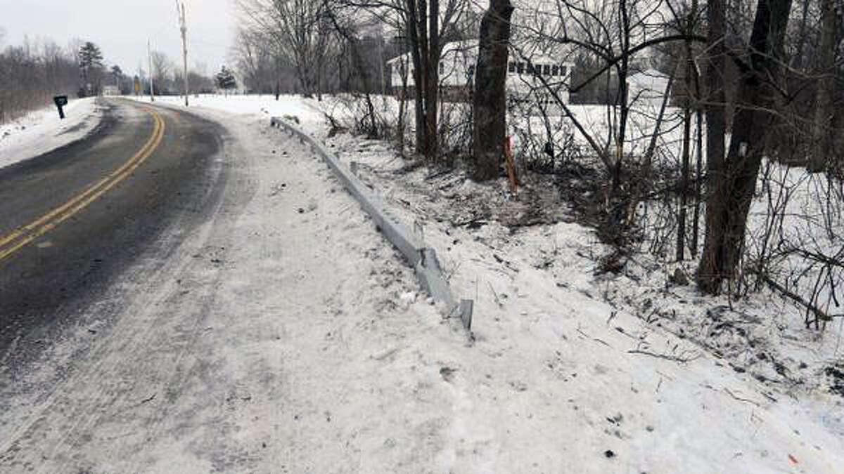 Speed, tires blamed in 2 deaths