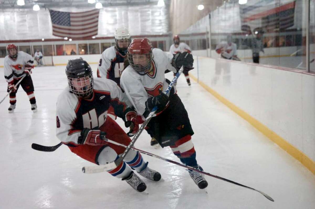 Harpeth Hall breaks the ice with the first girls high school hockey team in  Tennessee
