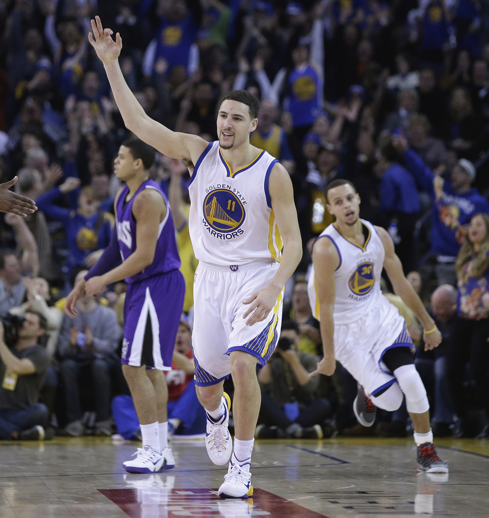 Thompson’s Nba-record 37-point Quarter Lifts Warriors Over Kings