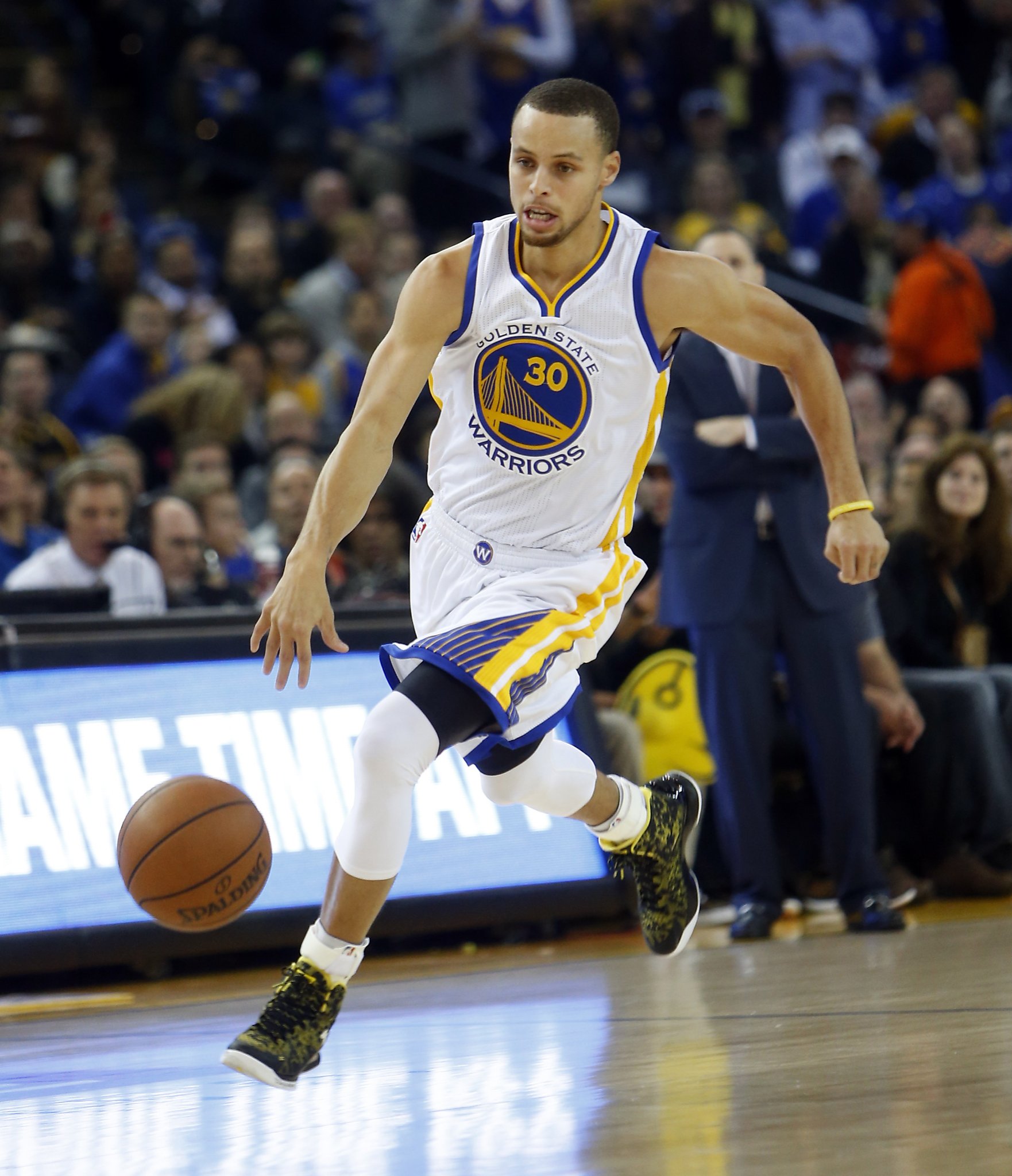 Despite height, Curry stood tall in high school ranks